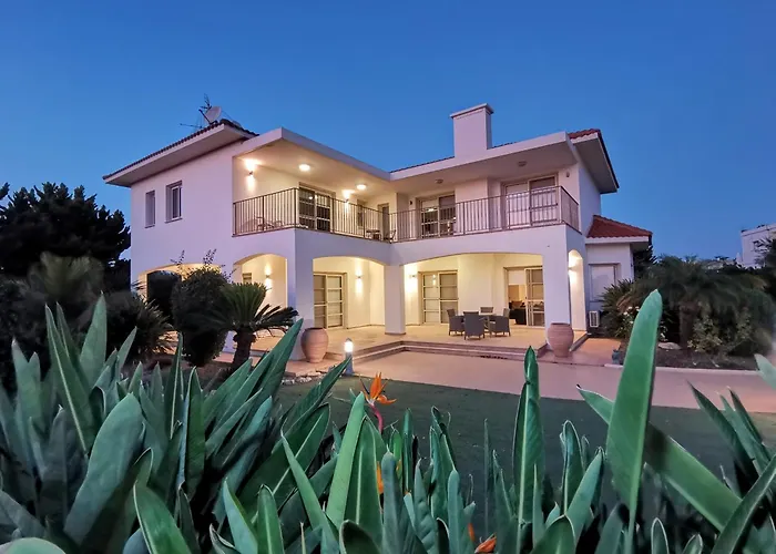 Orchard Blossom Private Villa With Pool