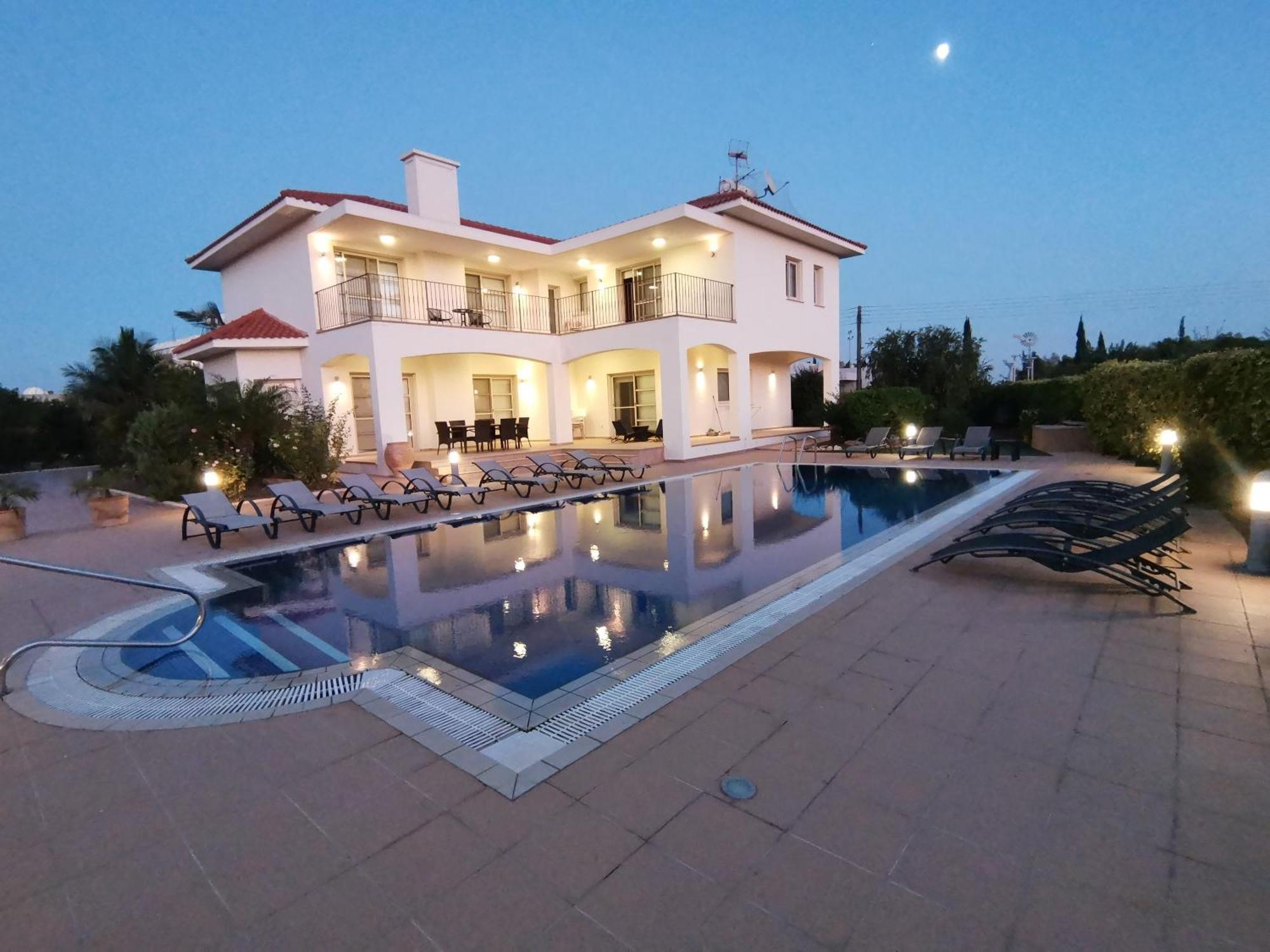 Villa Orchard Blossom Private With Pool *