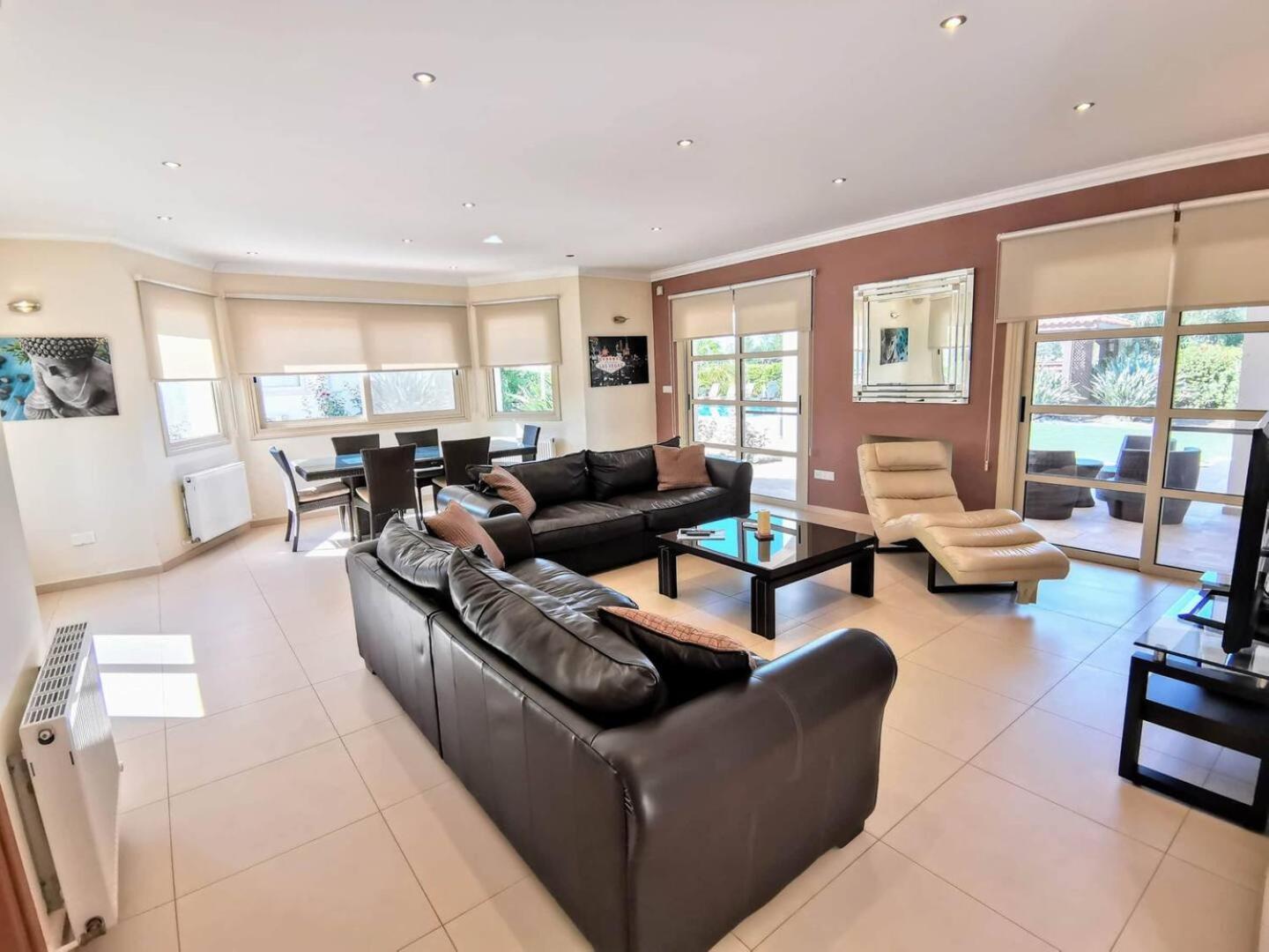 Orchard Blossom Private With Pool * Phrenaros