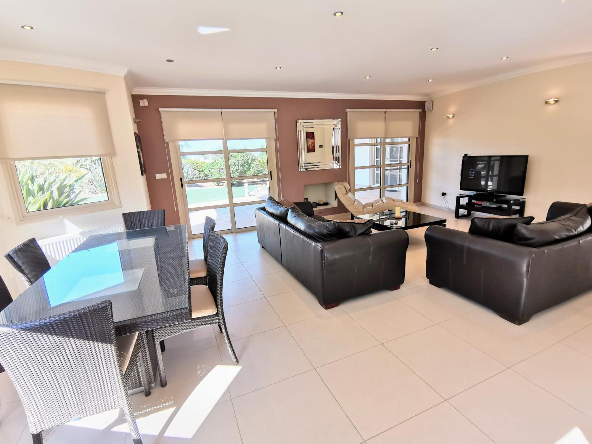 Orchard Blossom Private With Pool *